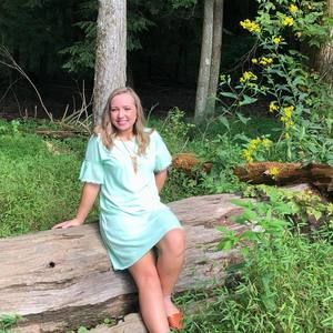 Meet your Posher, Ava